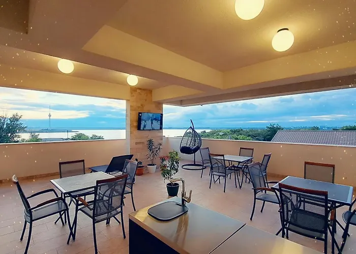 Pansiyon Jovis Domus *